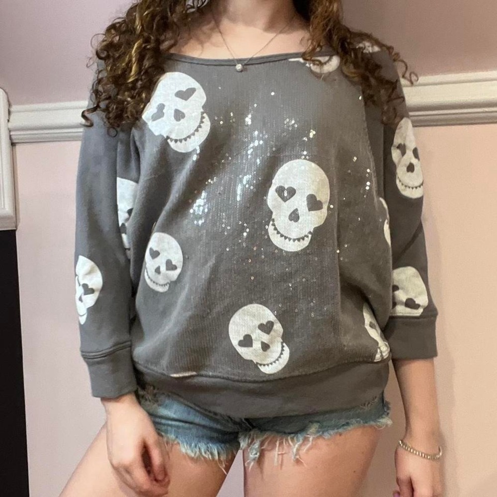 y2k gray sequin skull print off shoulder top small